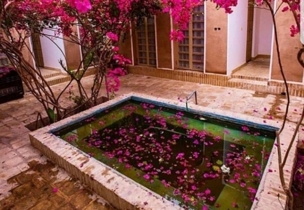 هتل کهن کاشانه